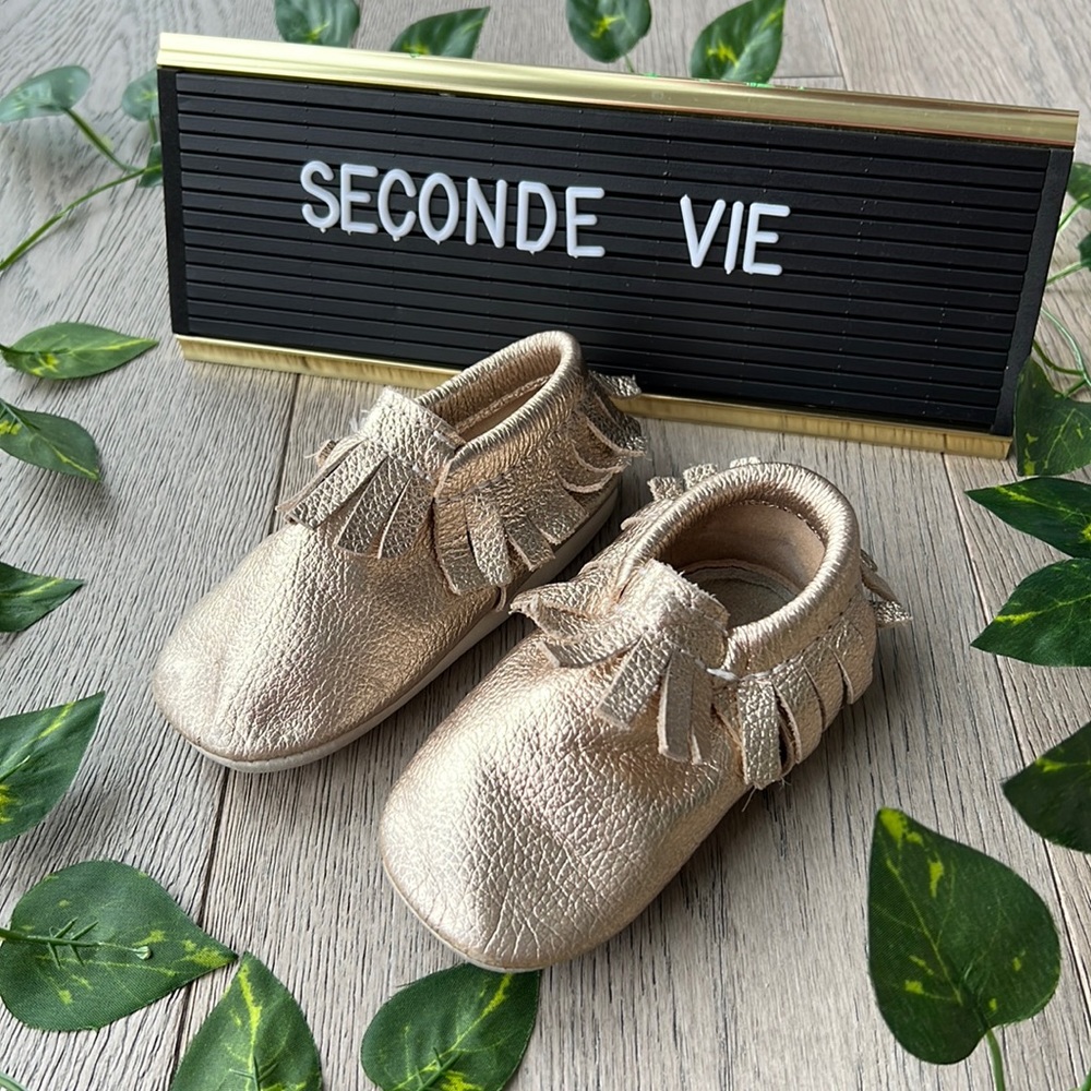 Minimoc/ Heyfolks gold baby soft shoes/ moccasins